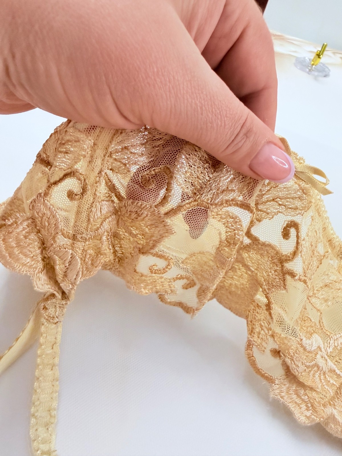 Vintage nude Lace Suspender Belt Garter Belt UK 8 EU 40 Size it2. S Floral Lace
