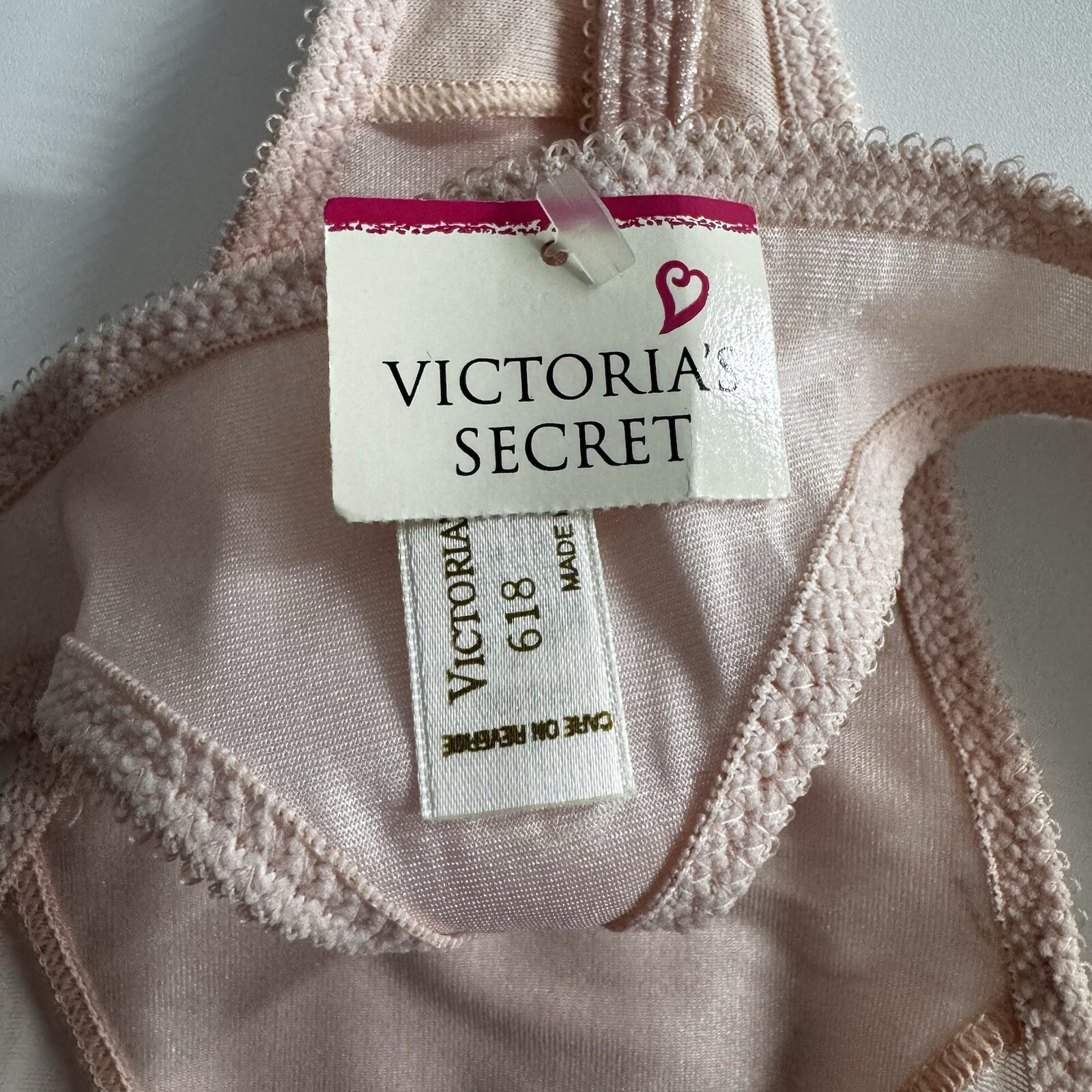 New Victoria’s Secret Satin Second Skin Bra Panty Set Size 38C Thong Large Vtg