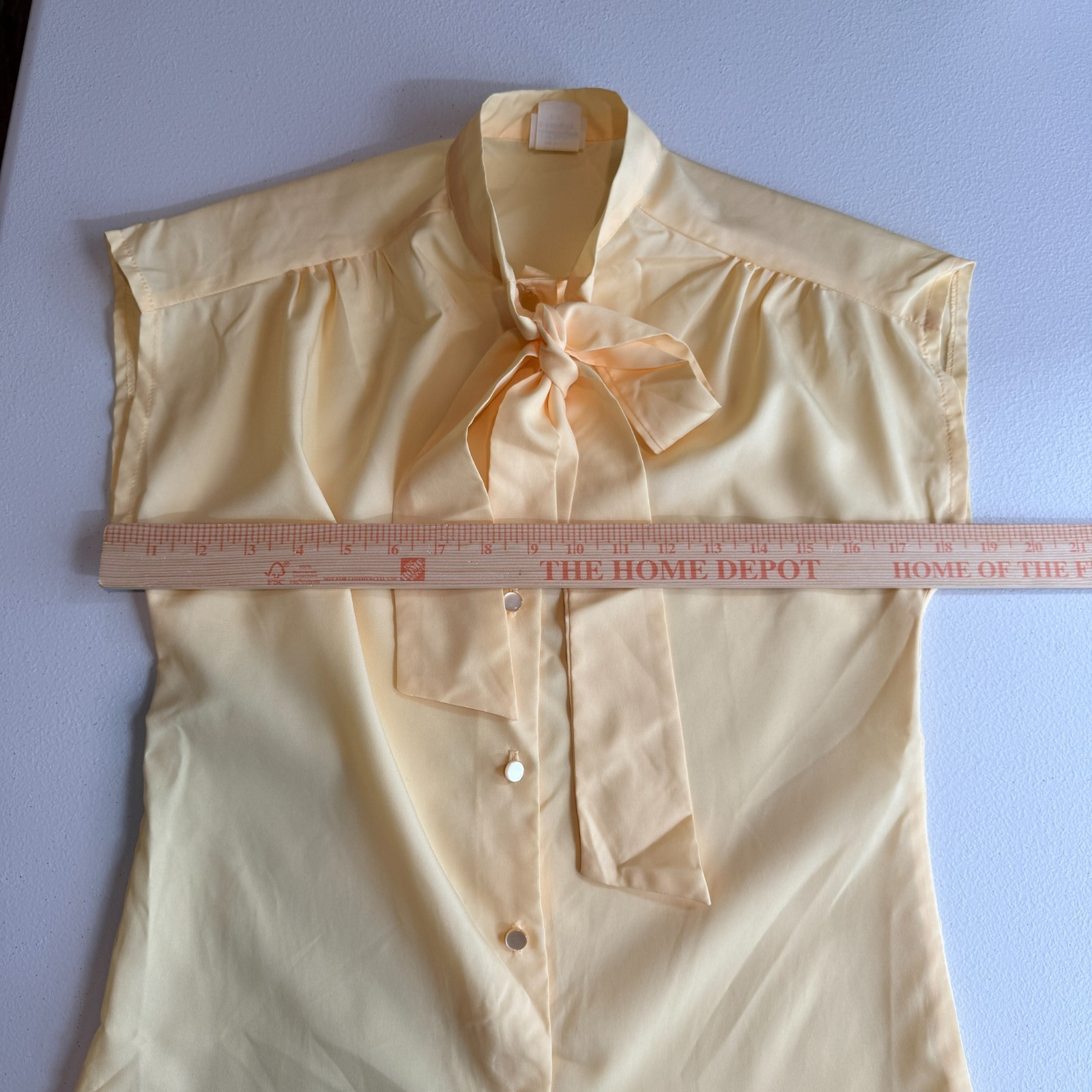 VTG JCPenney Womans Pussybow Blouse Size 8 Yellow Office Preppy Career Romantic