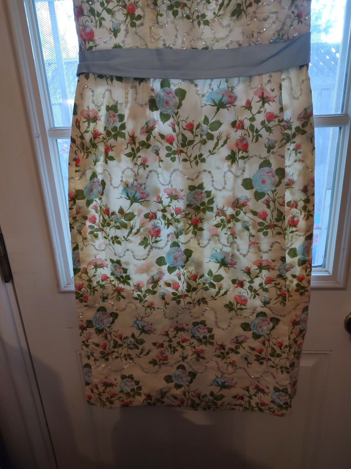 Vintage 50’s/60’s Polished Cotton Lovely Tea Dress, Sz L, Floral Dress .