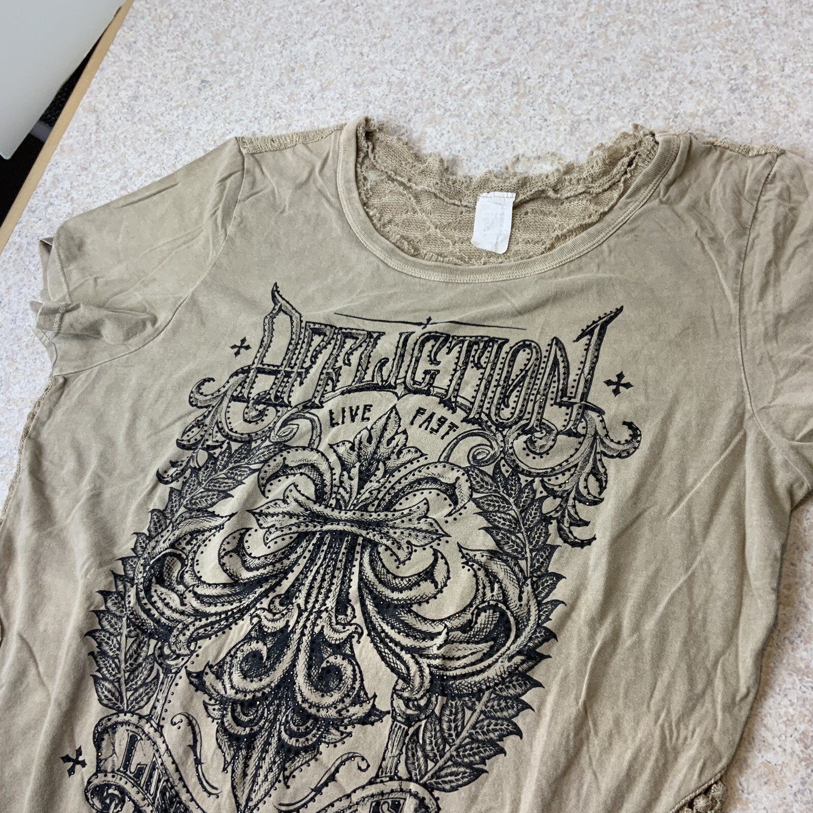 Affliction VTG Brown Black Beads “Lost Souls” Distressed Women’s XL Top Rare!