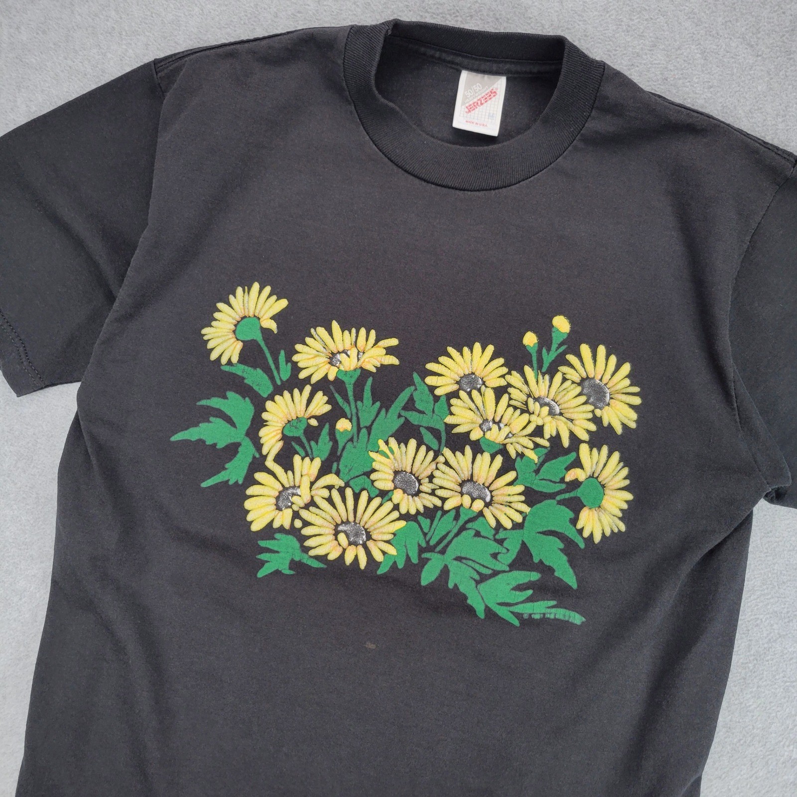 Jerzees Graphic T-Shirt Womens Medium Black Vintage 90s Daisy Floral USA Made