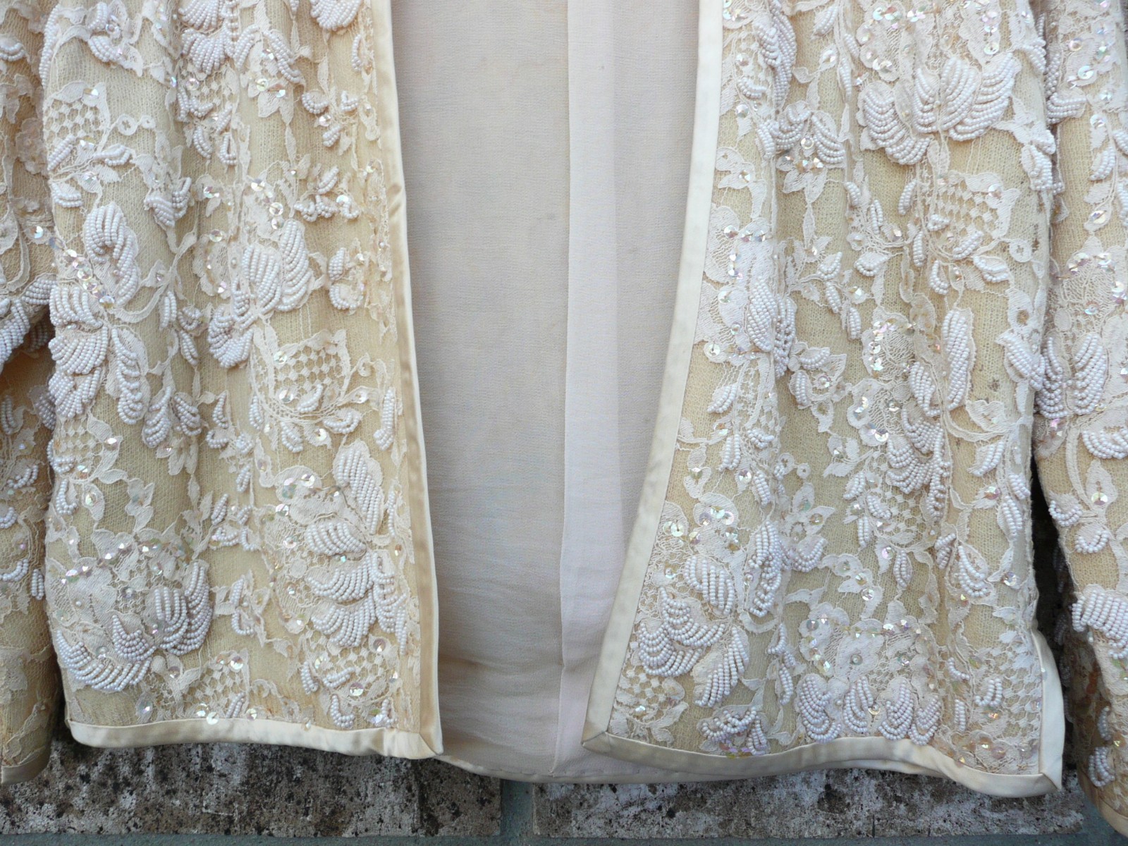 Vintage Golden Phoenix Distressed Ivory Hand Beaded Sweater Size 10 Lamb’s Wool