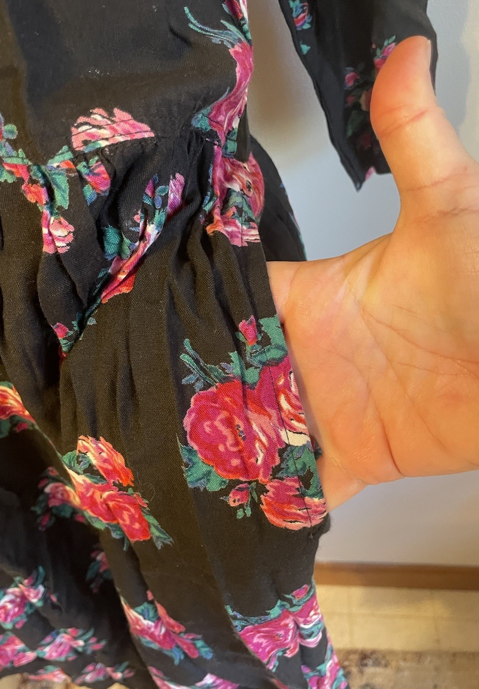 Vintage 80s Peppers Black Pink Rose Print Midi Dress M Rayon Drop Waist LS