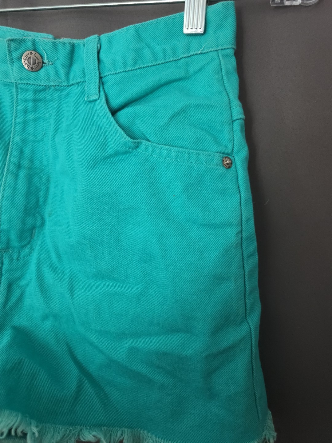 Vintage Bonjour Women’s Junior 7/8 Shorts Teal Denim Jean Fray Hem