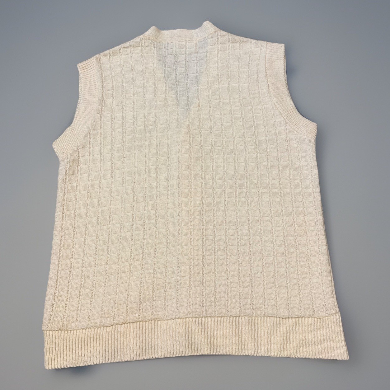 Vintage 60s Kings Road Acrylic Knit Cardigan Sweater Vest White Large