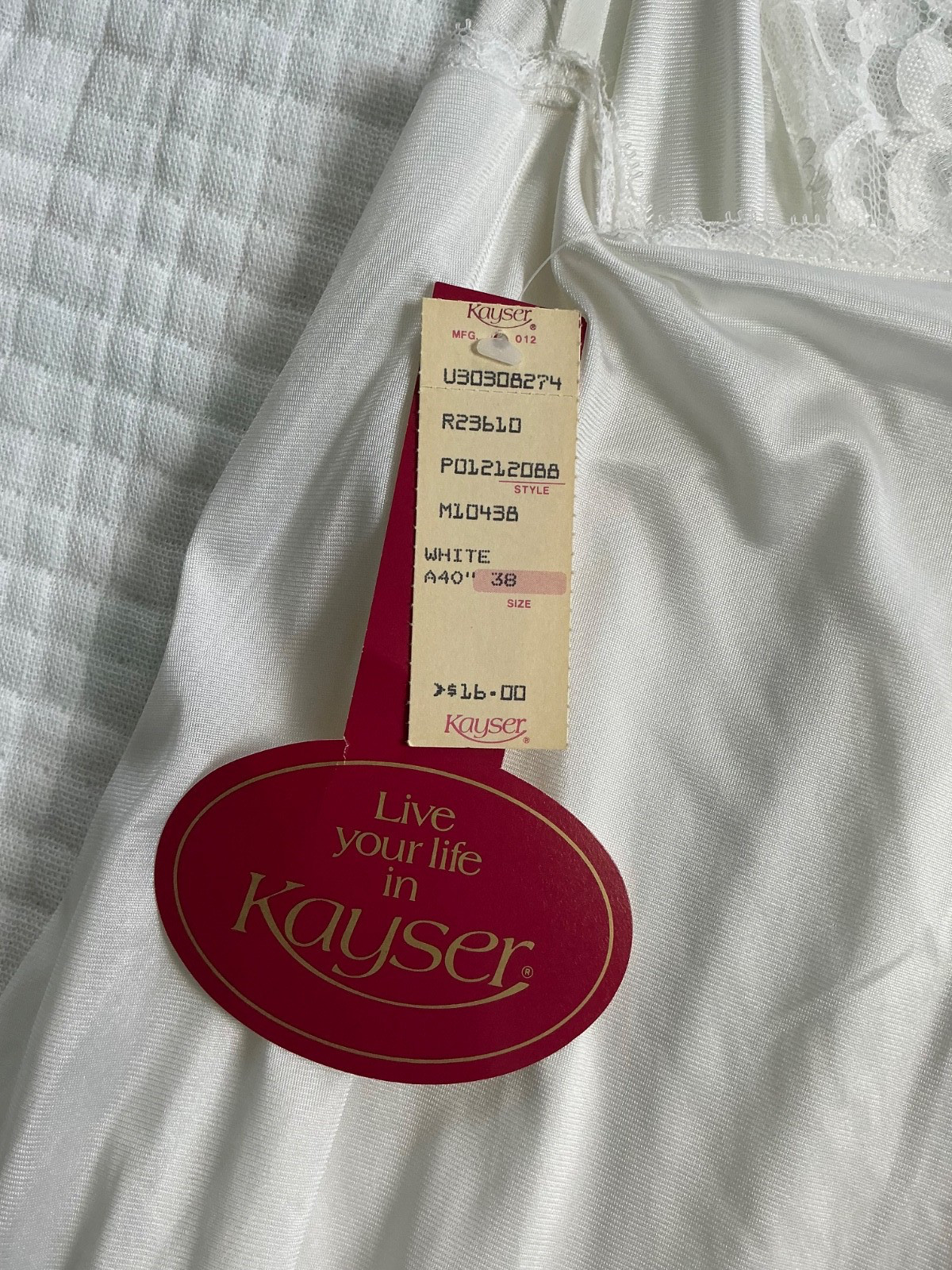 Vintage Kayser Ladies’ Full Slip Lacy Size 38 NWT
