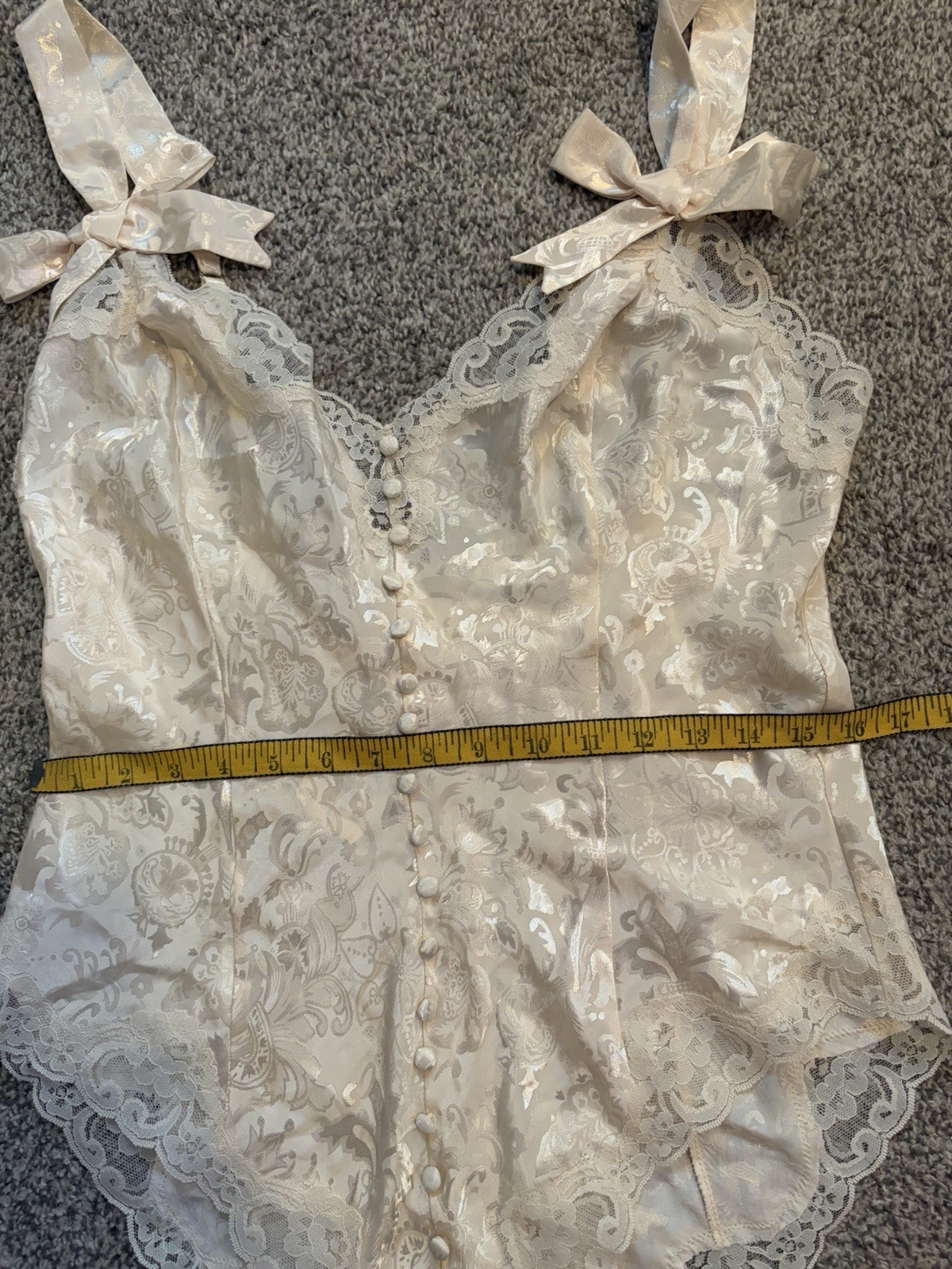 NWT Vintage Victoria’s Secret Gold Label Cream Lace Bridal Teddy Lingerie Size L