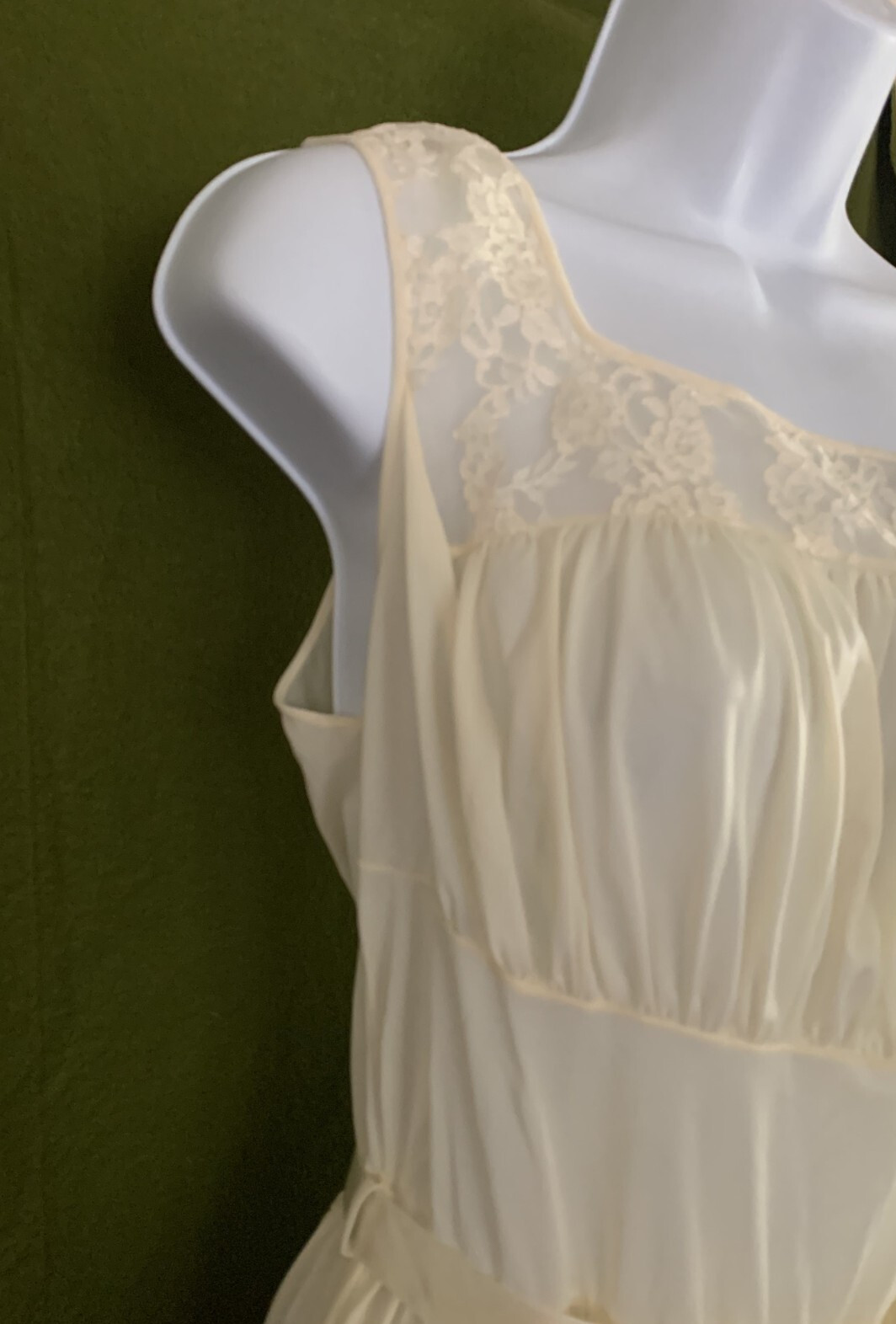 Vtg 60s Nightgown Butter Yellow Nylon Lace Fairycore Satin Ribbon Tie Sz 38