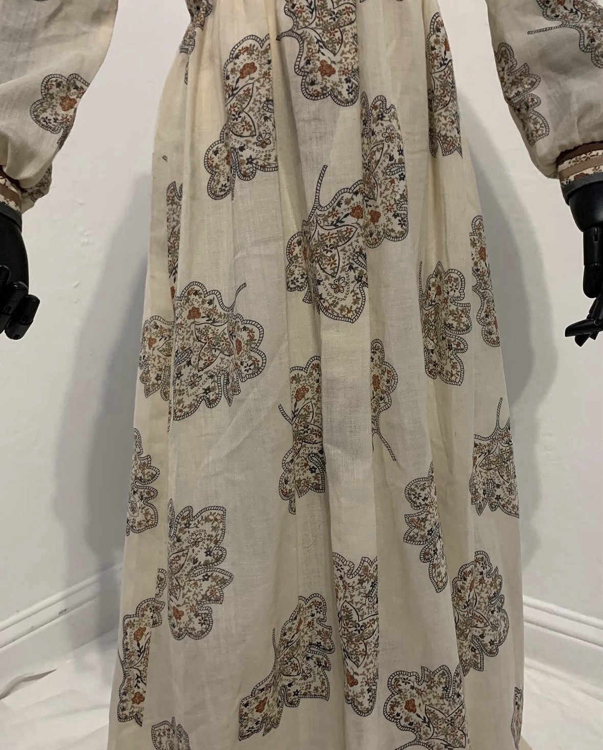 Vintage 70s Leslie Fay Floral Maxi Dress Boho Prairie Button Front