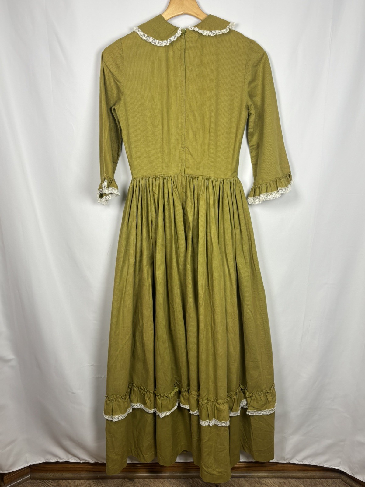 Vintage Boho Maxi Prairie Dress Olive Green Gunne Cottage Size Small/4