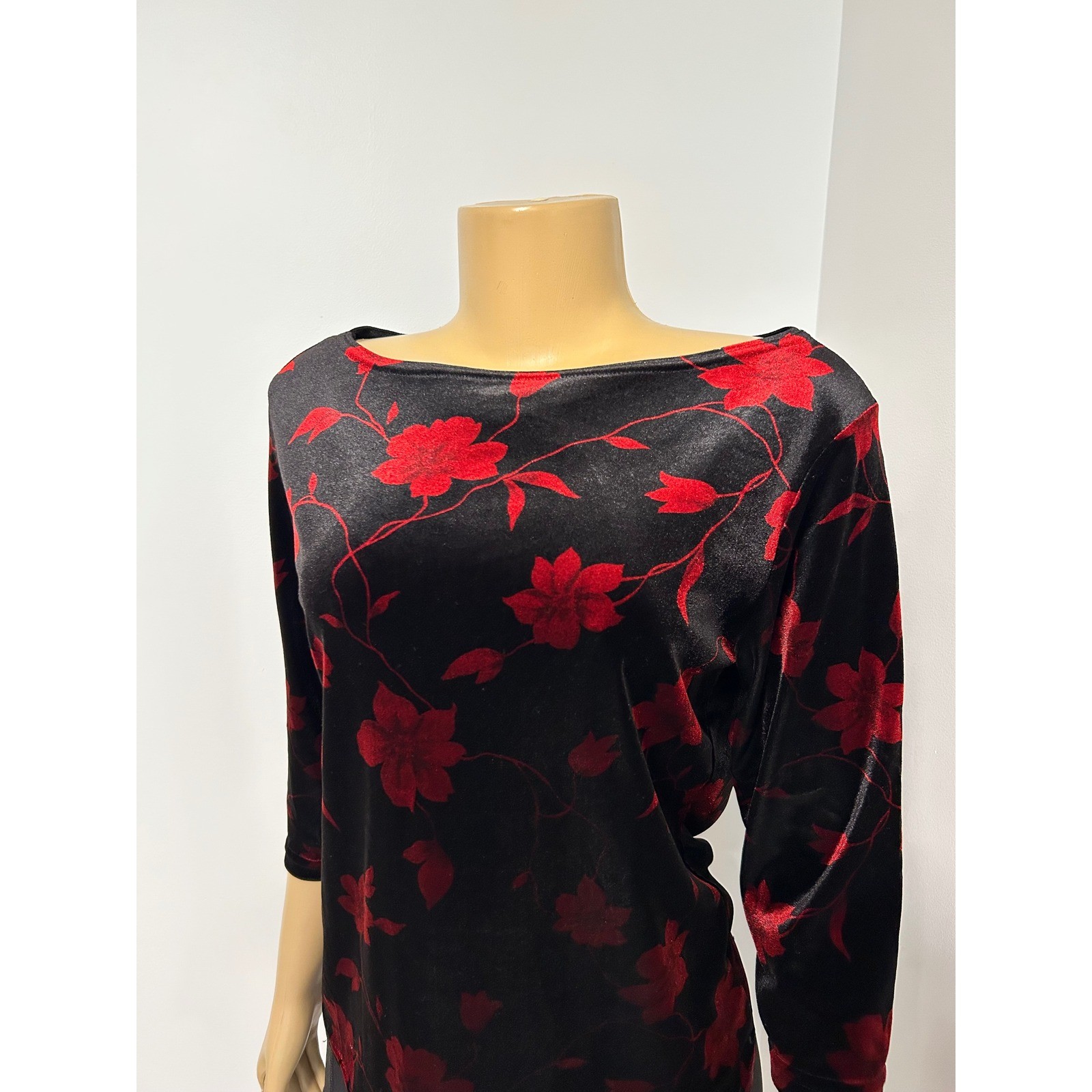 Jonden Womens Y2K Velvet Floral Boat Neck Witchy Romantic Feminine Floral Top M
