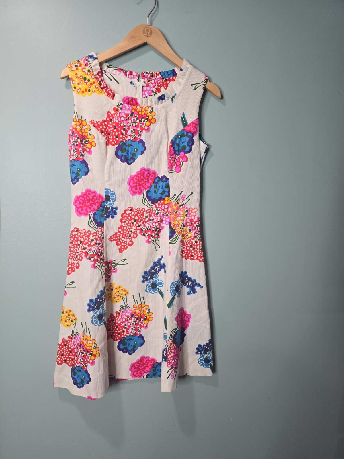 Kahala Hawaii Vintage 60’s Tropical Floral Hawaiian Dress Size 6