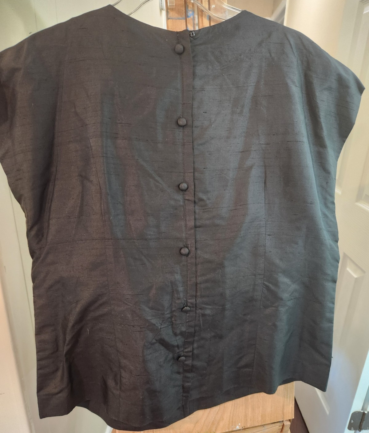 VINTAGE MISS MING SINGAPORE SILK OUTFIT (2 blouses & 2 slacks)