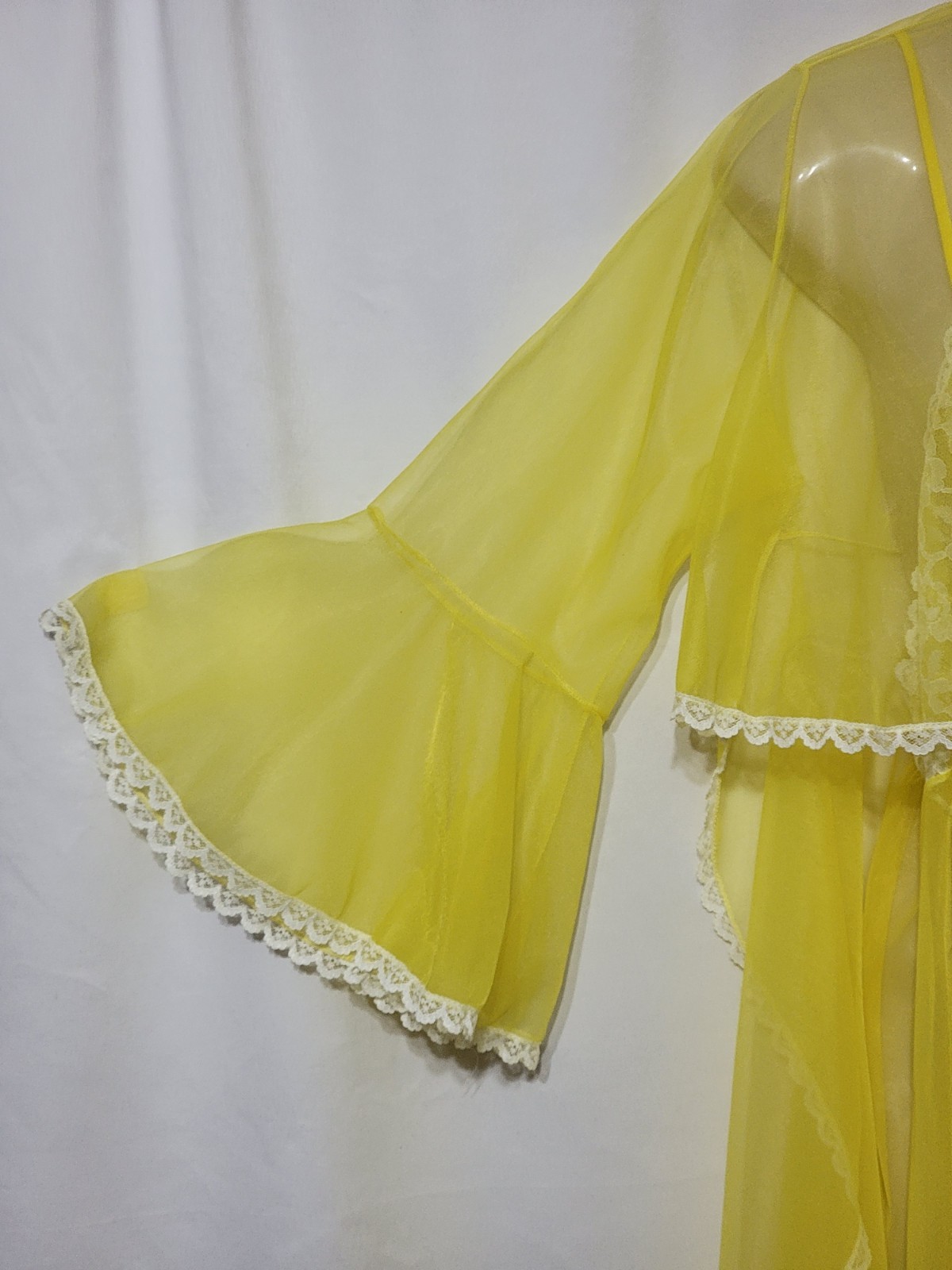 Vintage Yellow Sheer Chiffon Peignoir Set Robe & Nightgown Large ILGWU Stamp EUC