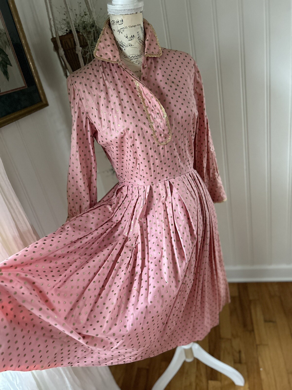 Vtg 1940s Dress Fit And Flare Pink Coral Gold Dots Party Secretary Of The Month