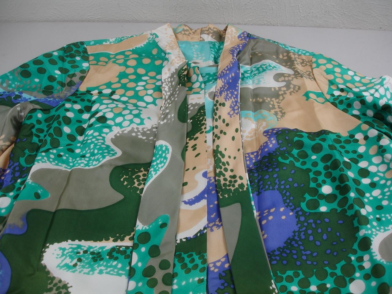 Women’s M L 16 Vtg 1960’s 2-Pc Dress Suit Long Jacket Maxi Cape Colorful Satin