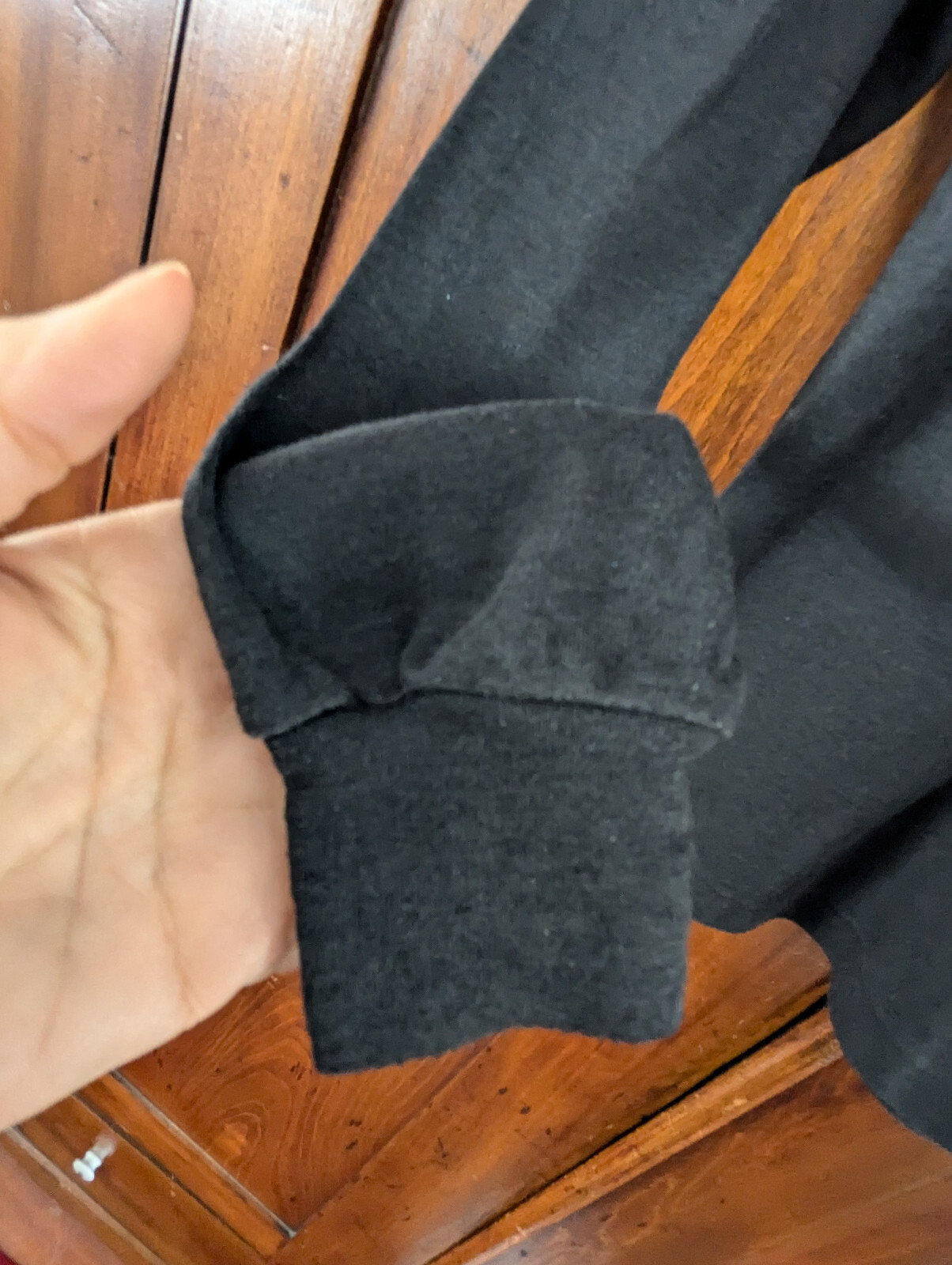 Vintage Currants by Jeri Jo Woman’s Black Cotton Turtleneck, Size Medium