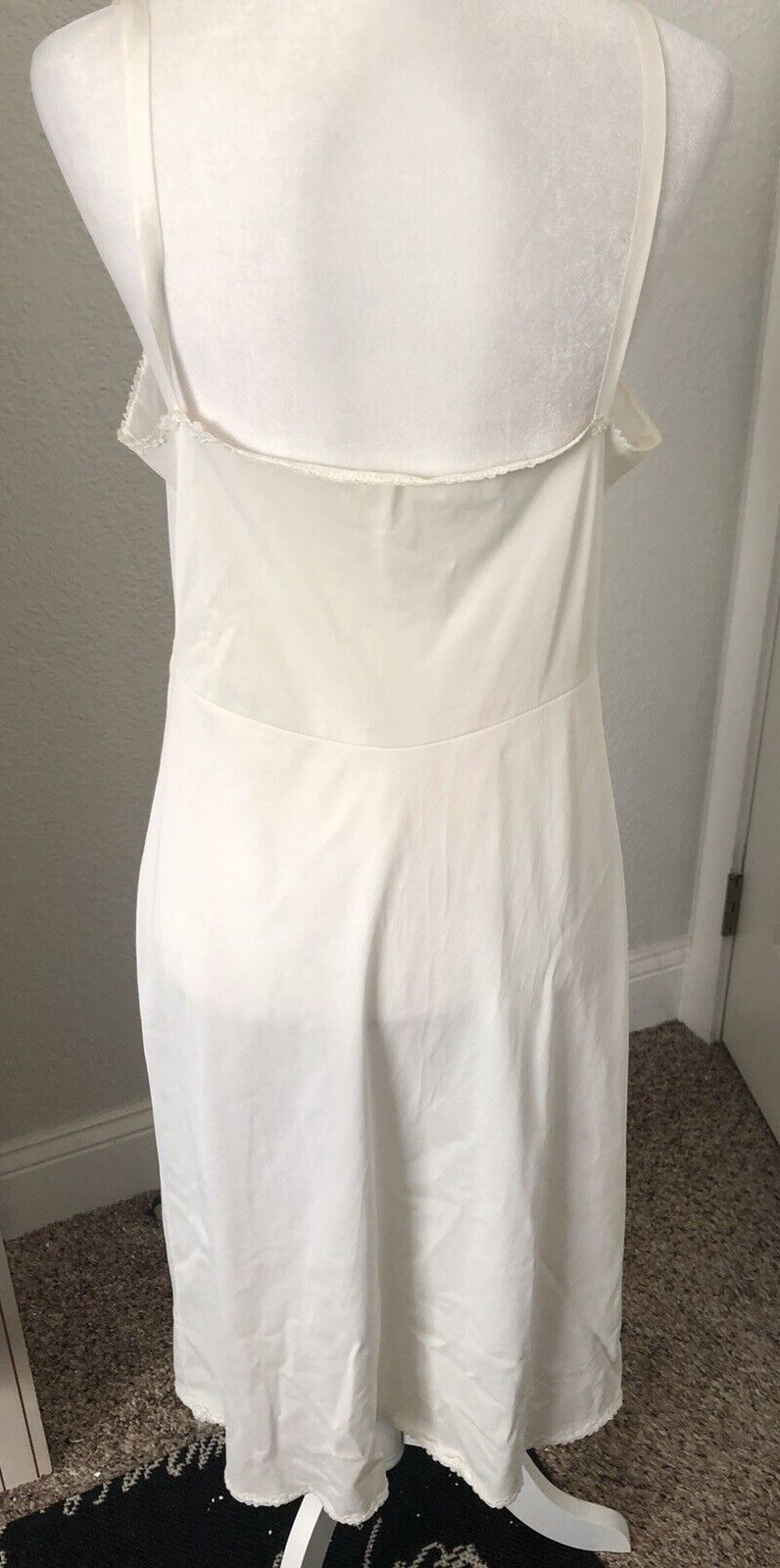VTG 1950s 38 M/L White Nylon 42″ LONG FULL SLIP DRESS Retro SILKY XL
