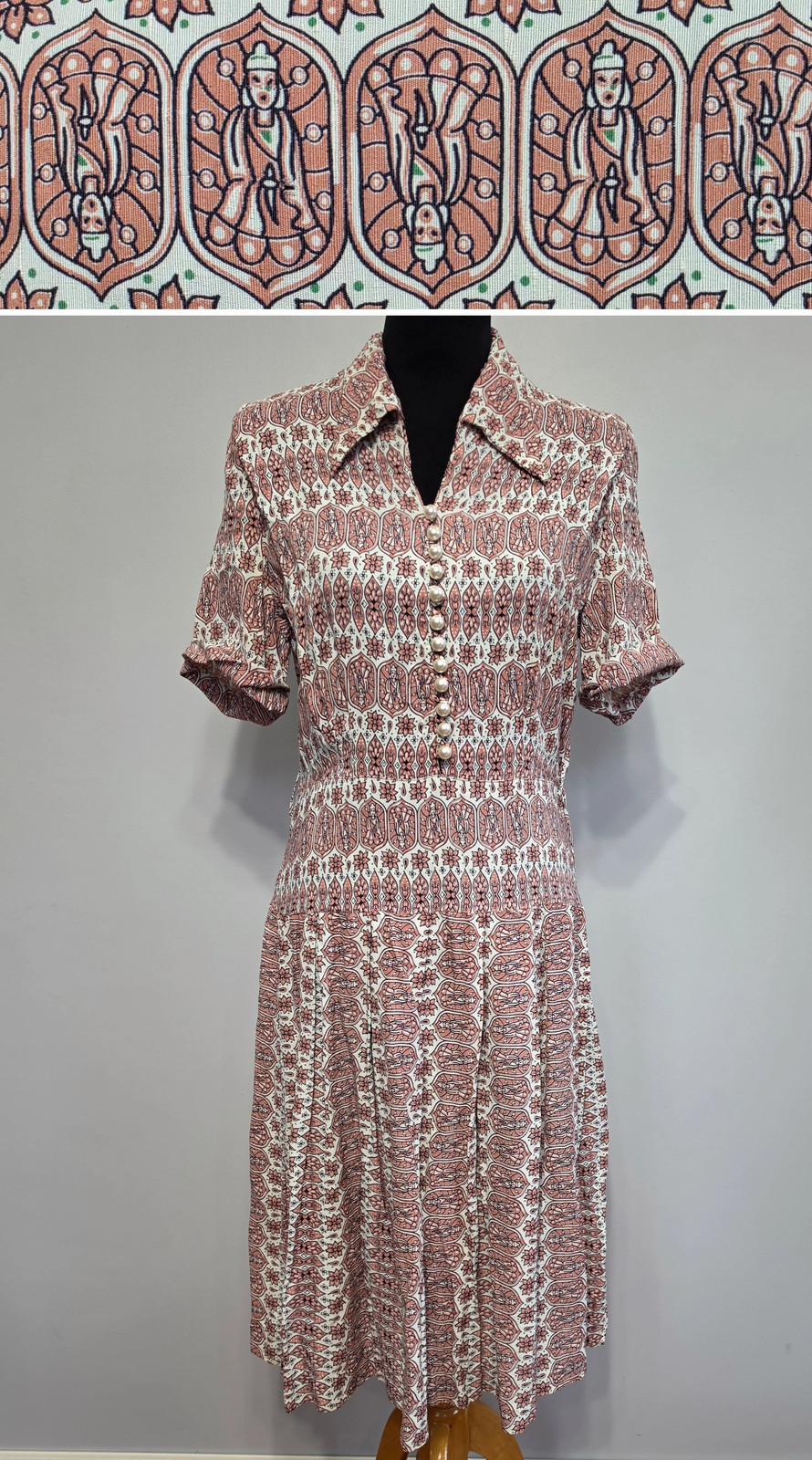 Vintage 1940s Pink Buddha Stained Glass Novelty Print Dress (B-39″ W-30″ H-38″)
