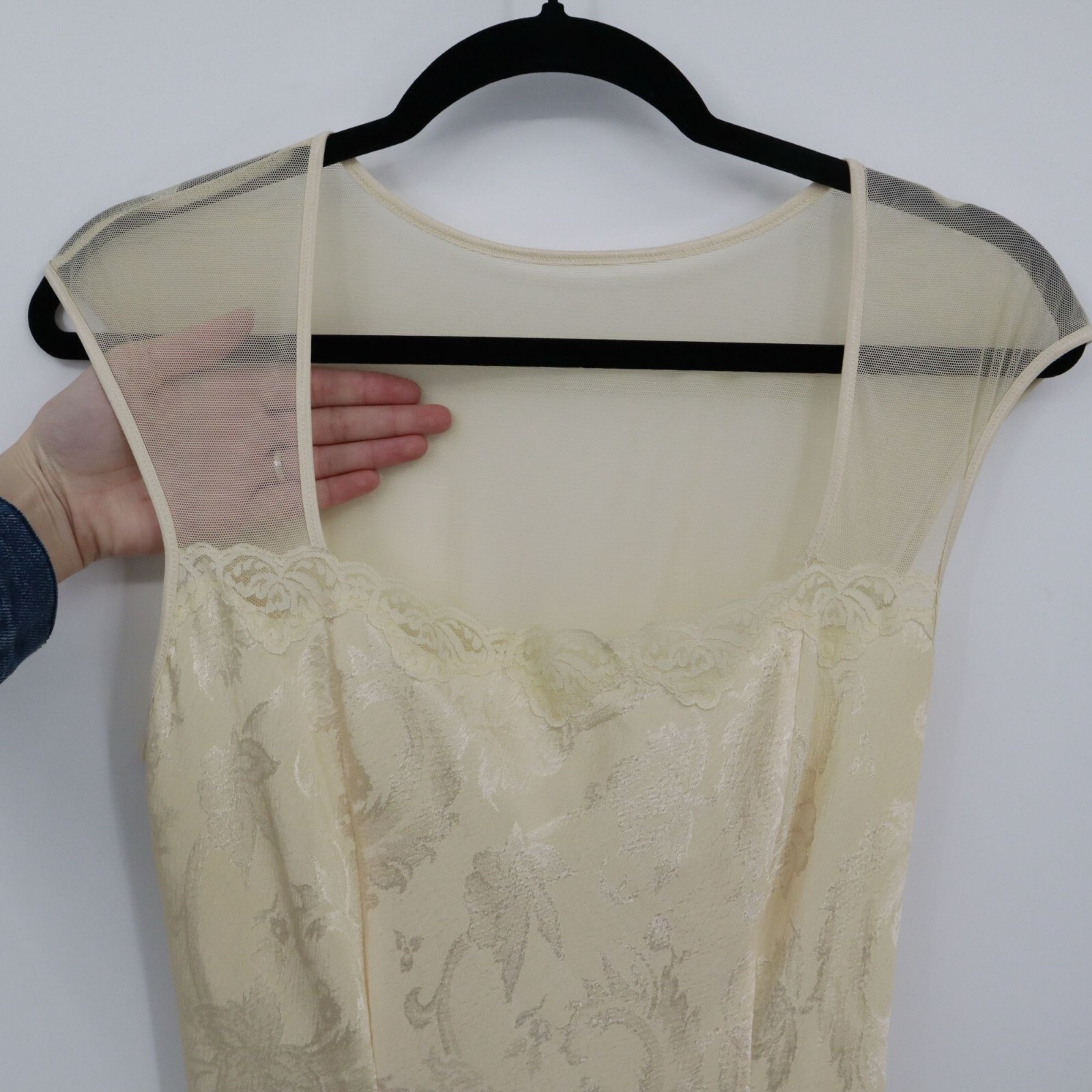 Victoria’s Secret Lace Slip Dress Women M Yellow Fairycore Y2K Coquette Vintage
