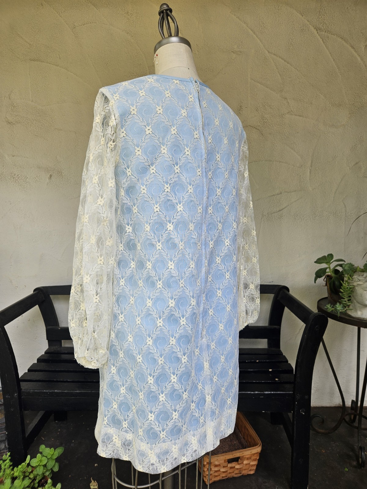 Vintage 1960s Mini lace Dress Lace Long Sleeves Size Sm 1969 Woodstock Hippie