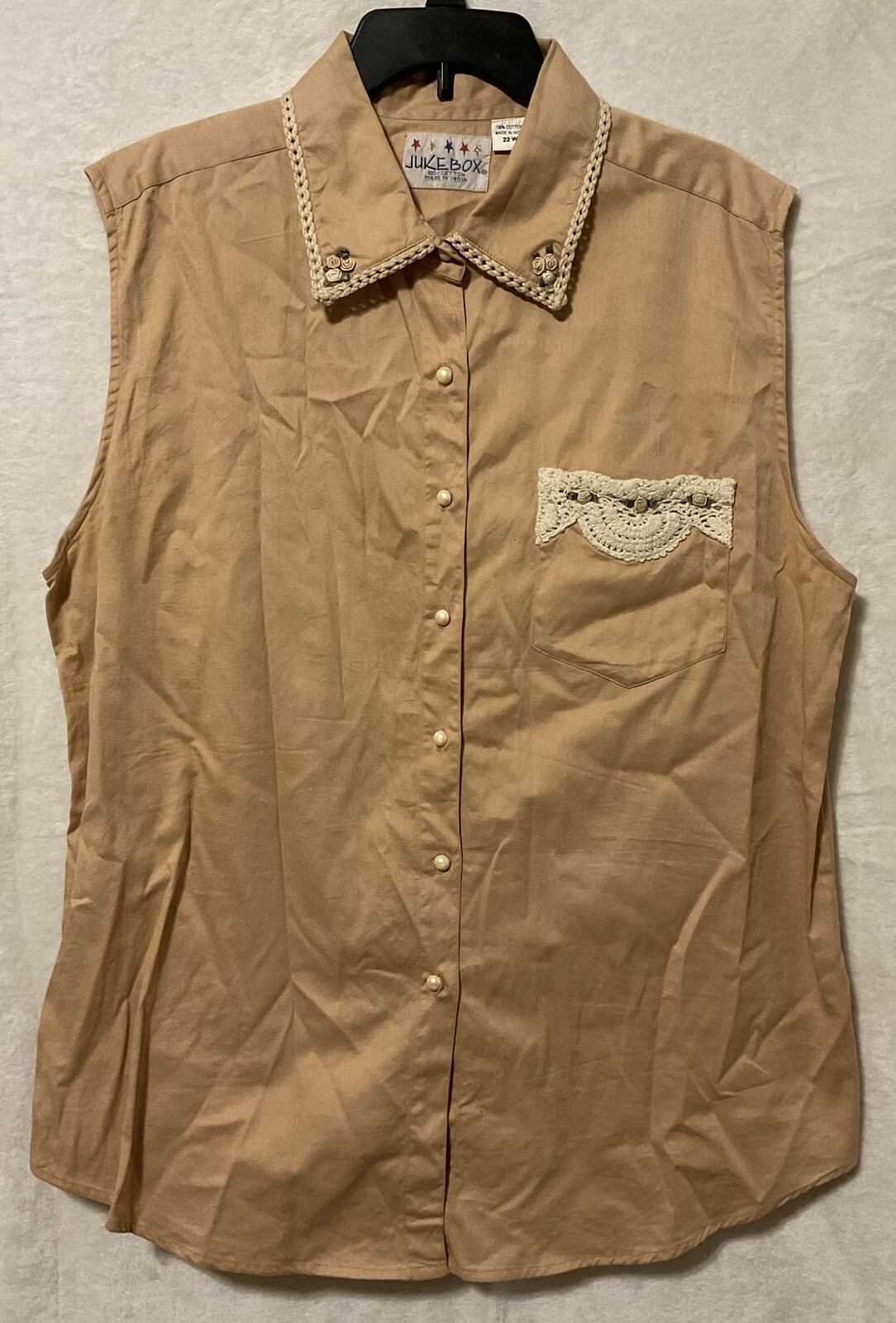 Vintage JUKEBOX Women’s Top/Blouse Tan Size 22W Roses Crochet Pearl Like Buttons