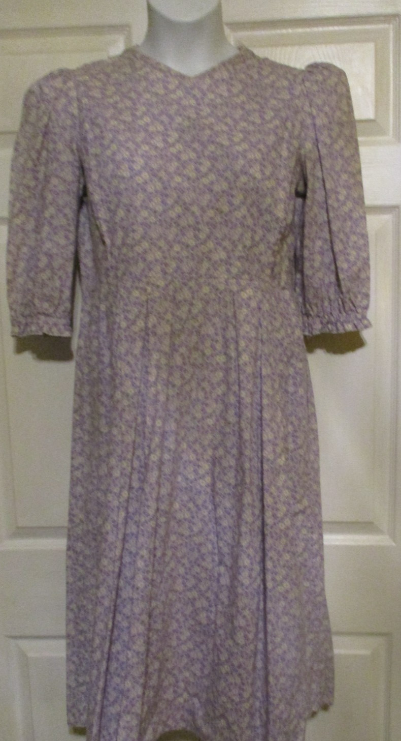 „Amish Mennonite Modest Cape Dress” 40” bust x 32″ Waist x 49″ Length Handmade