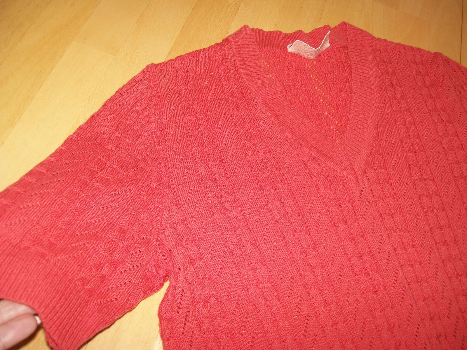 True Vintage 1970’s Coral Light Cable Knit Sweater Small 70’s Made in Germany
