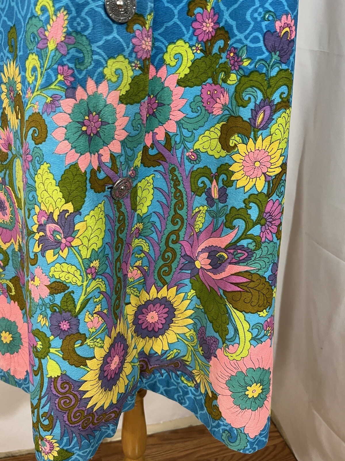 60s Lorraine Robe Barkcloth M Bright Colorful Floral Flaws READ Description Mod