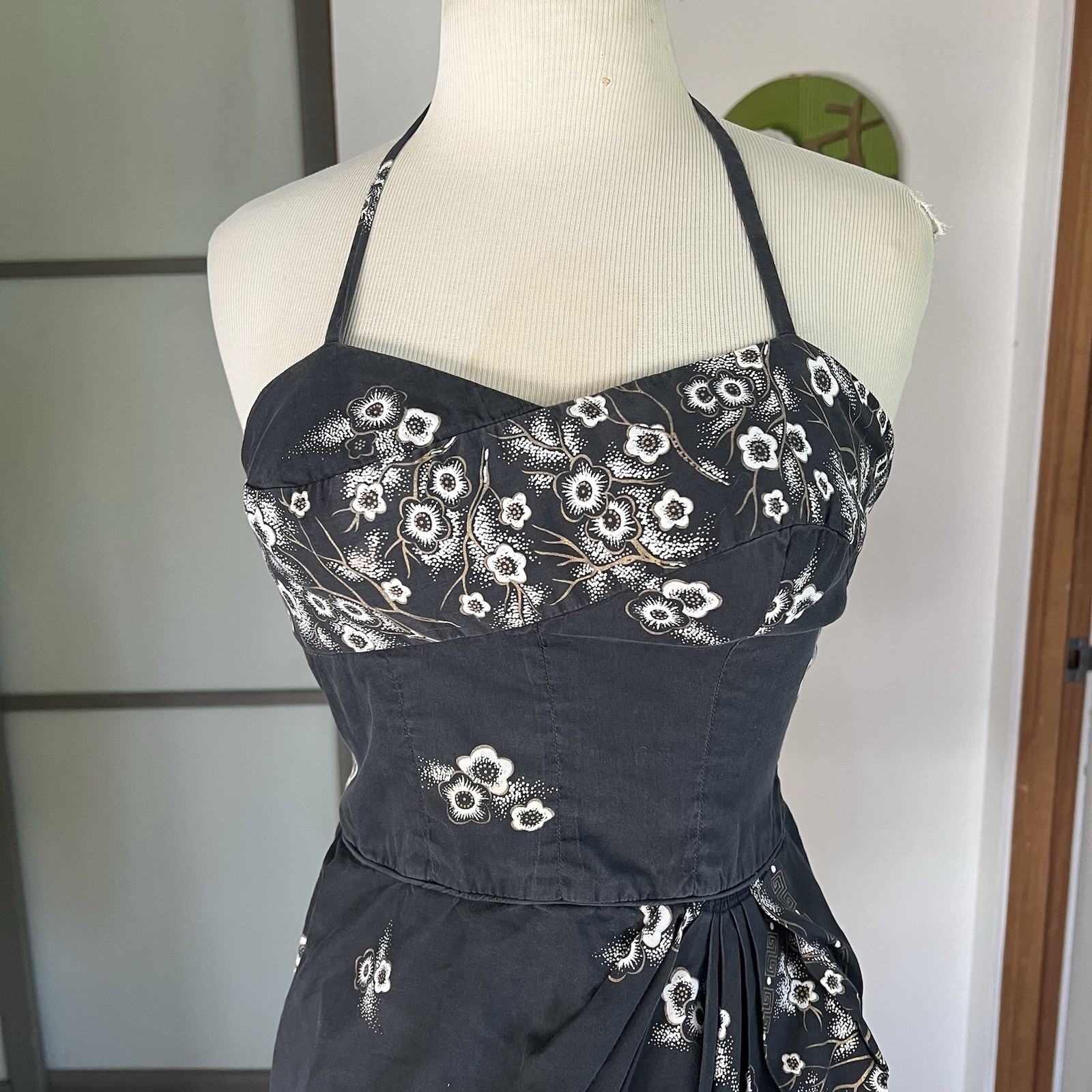 1950s Or 60s Tiki Sportswear Black Border Print Hawaiian Sarong Dress 26-27w