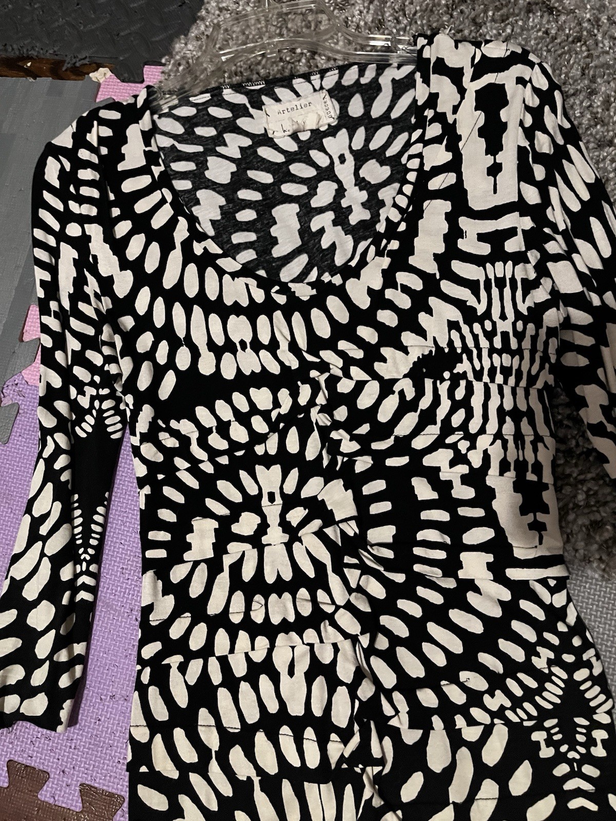Nicole by Nicole Miller Women’a SIZE SMALL , 3/4 Sleeve Black/white Dress Rayon