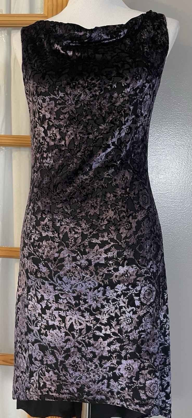Vtg 70s Alyn Paige Floral Velvet Dress 9/10 Purple Black USA Made Classic READ