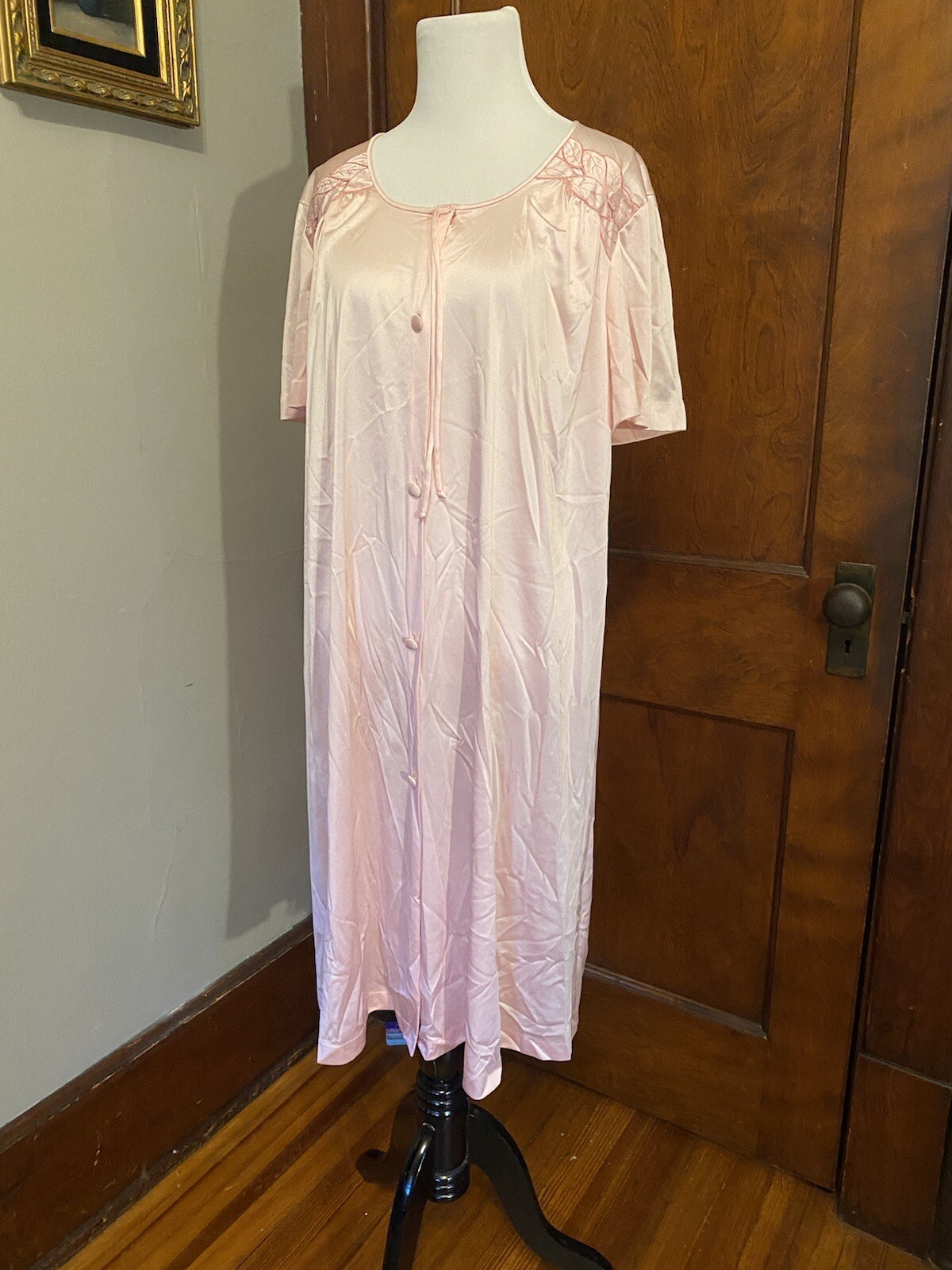 Vtg Jolie Two Nylon Tricot Housecoat/Nightgown, Mumu Soft Pink Button Up, Size M