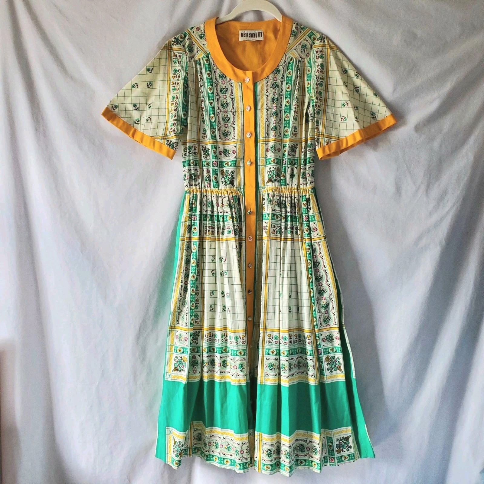 Vintage Dalani II Dress Size 8 Shirt Fit Housewife Cottagecore Crantex **Stains
