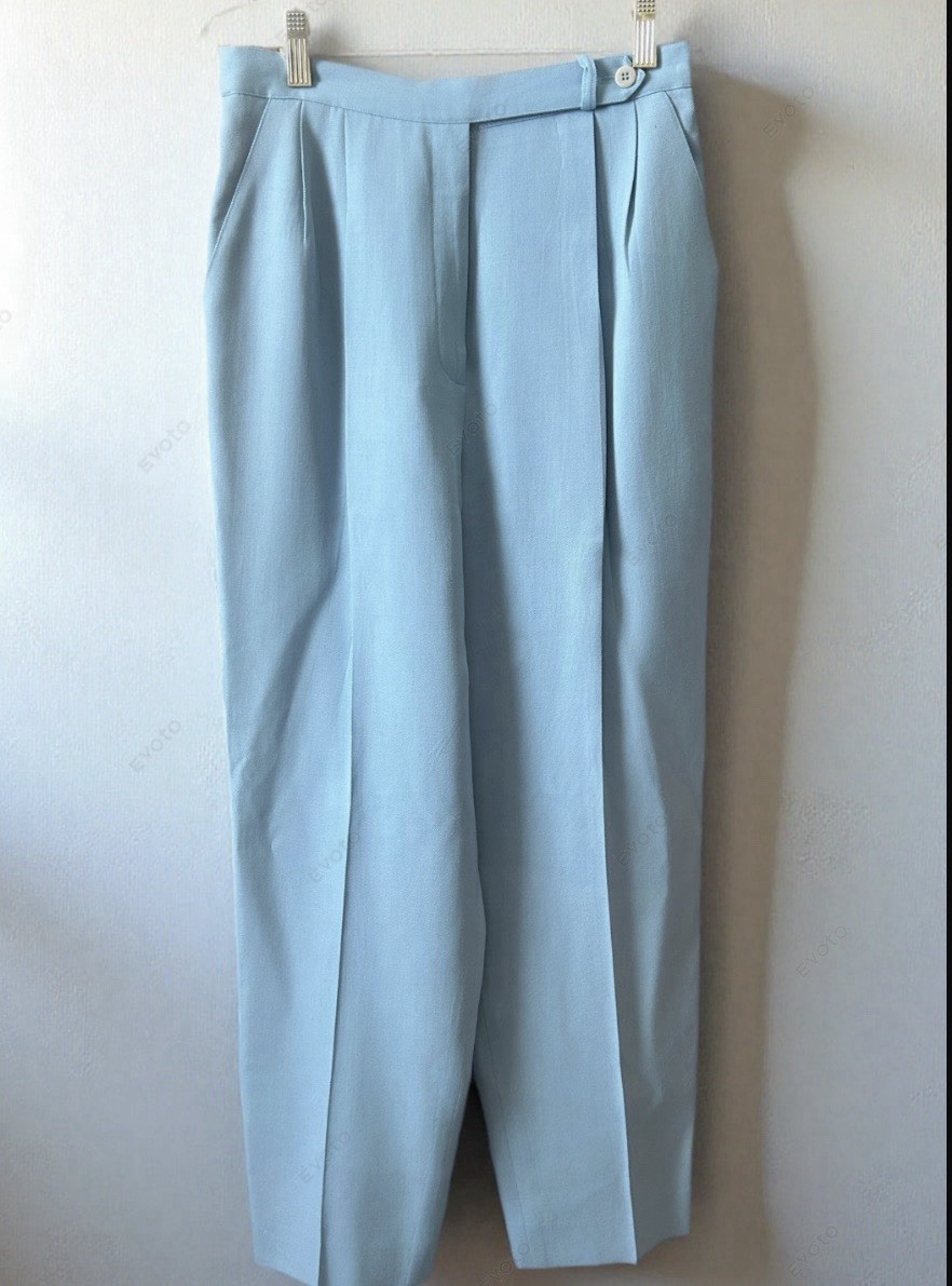 Vintage Hawksley & Wight Light Blue Slacks. Size 6 Petite
