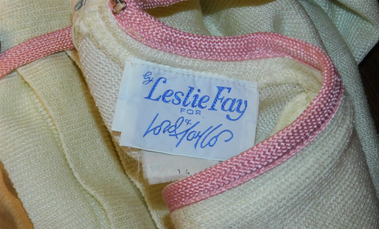 Vintage Womens LESLIE FAY For Lord and Taylor White & Pink Sweater Midi Dress 14