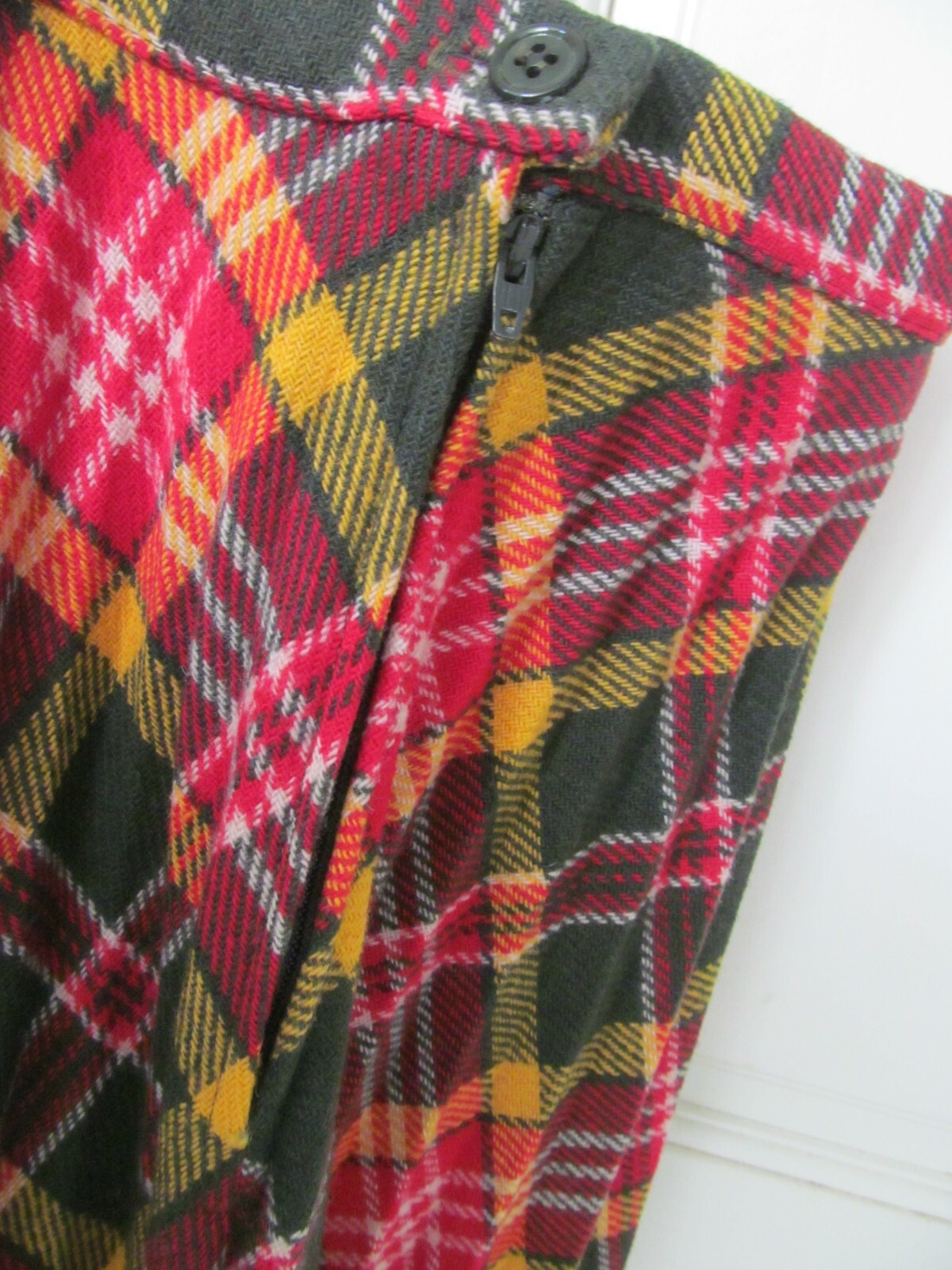 Bobbie Brooks VTG 60s maxi skirt multicolored plaid Pleats Across waist 26″ S