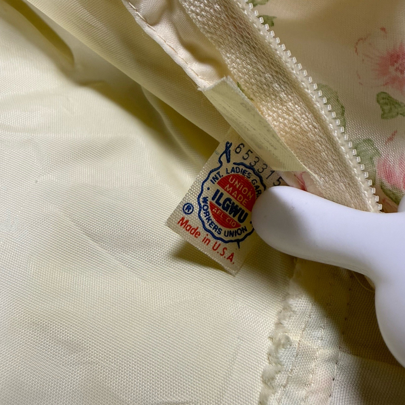 International Ladies Garment Workers Union whimsical Prairie 70s Ruffled Dress