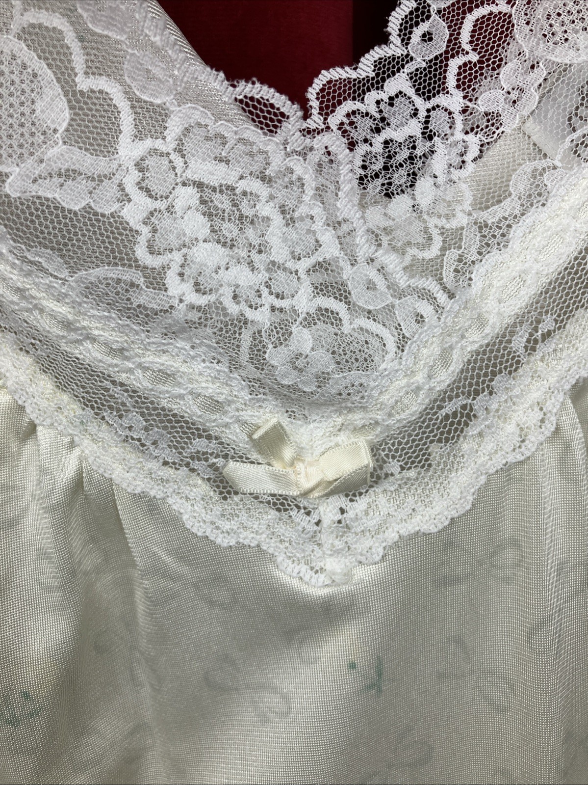 40 B Vintage 70s Nylon Bow Print Gown Nightgown w Lace Soft Moments Sissy Pinup