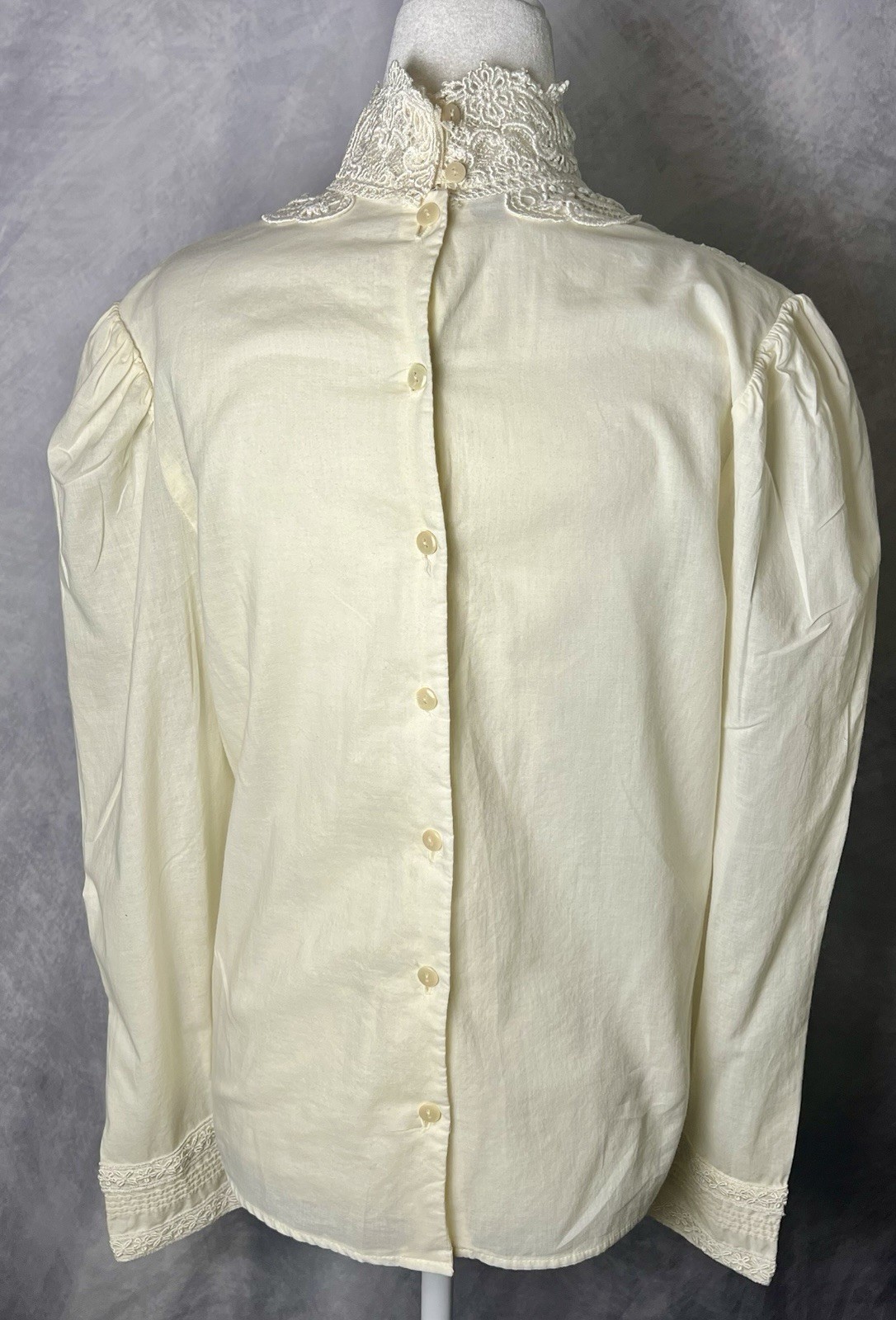 Vintage 1980s Scott McClintock Victorian Lace Applique High Collar Blouse 10 M