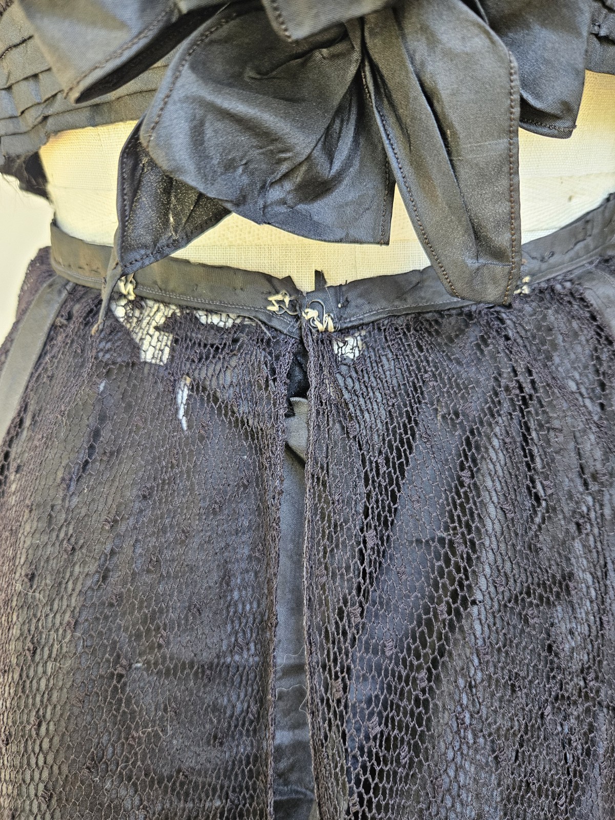 Haunted Antique 1800s Victorian Mourning Dress 2 Piece Black 19th Century Size M