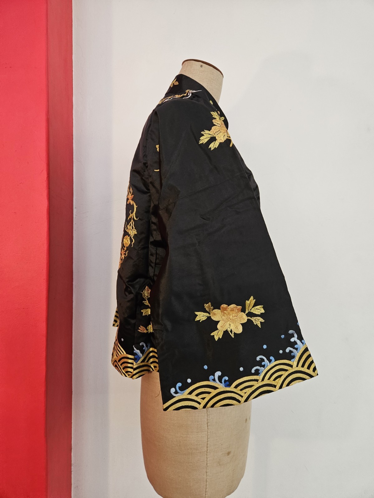 Vintage 60s Magnolia China Silk Dragon Kimono Jacket Size S-M New