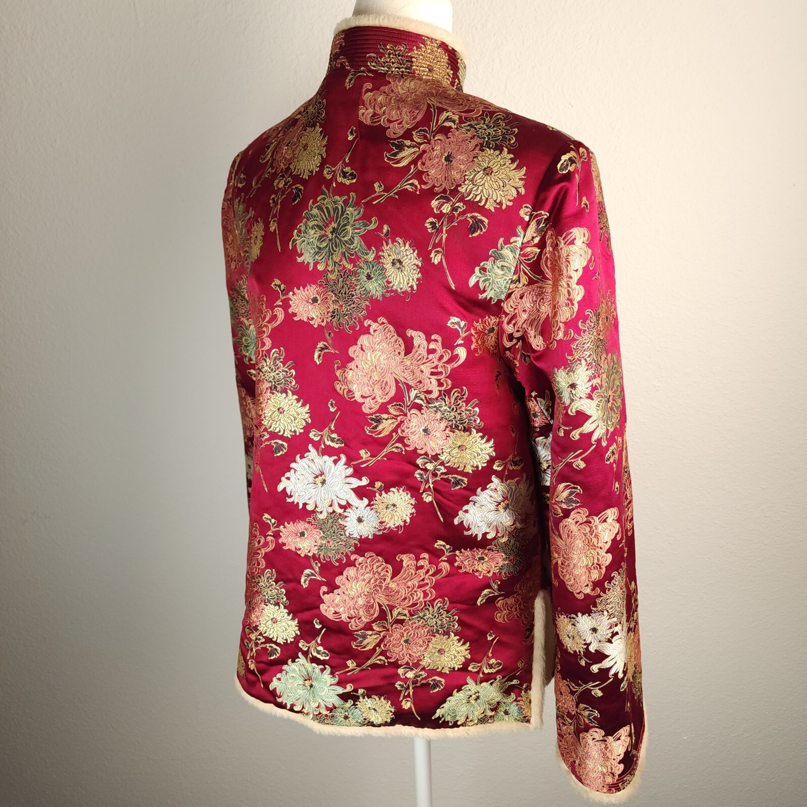 Vintage 70s Asian Mandarin Sherpa Lined Jacket Coat Silk Burgundy Chrysanthemum