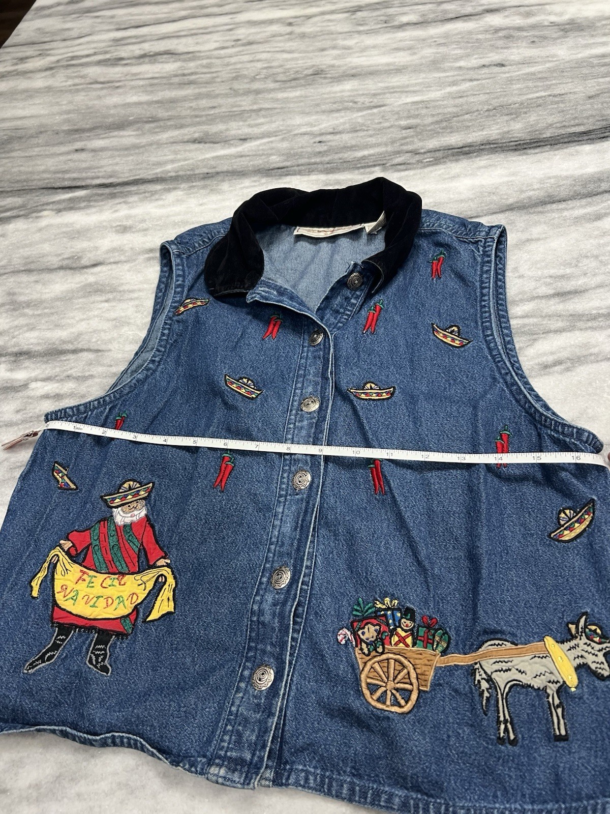 Vintage Rhythm Blue women’s small denim vest with embroidered holiday