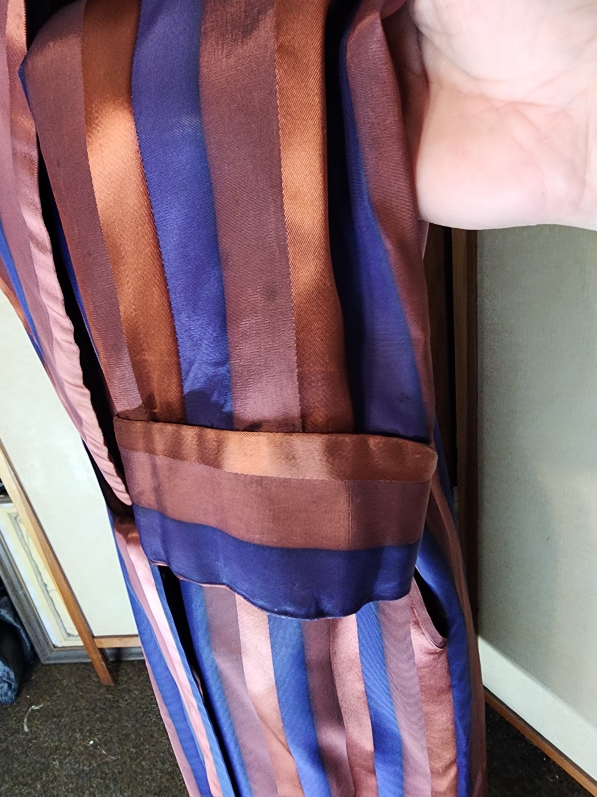 Royal Lounger Smoking Jacket 40s Maroon Blue Stripes Satiny Dressing Gown Deco