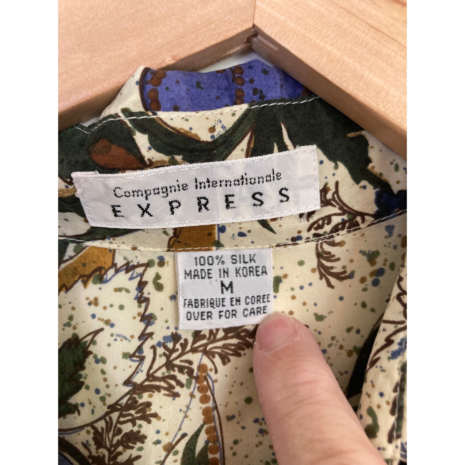 Compagnie Internationale Express Vintage 100% Silk Floral Button Down Shirt M
