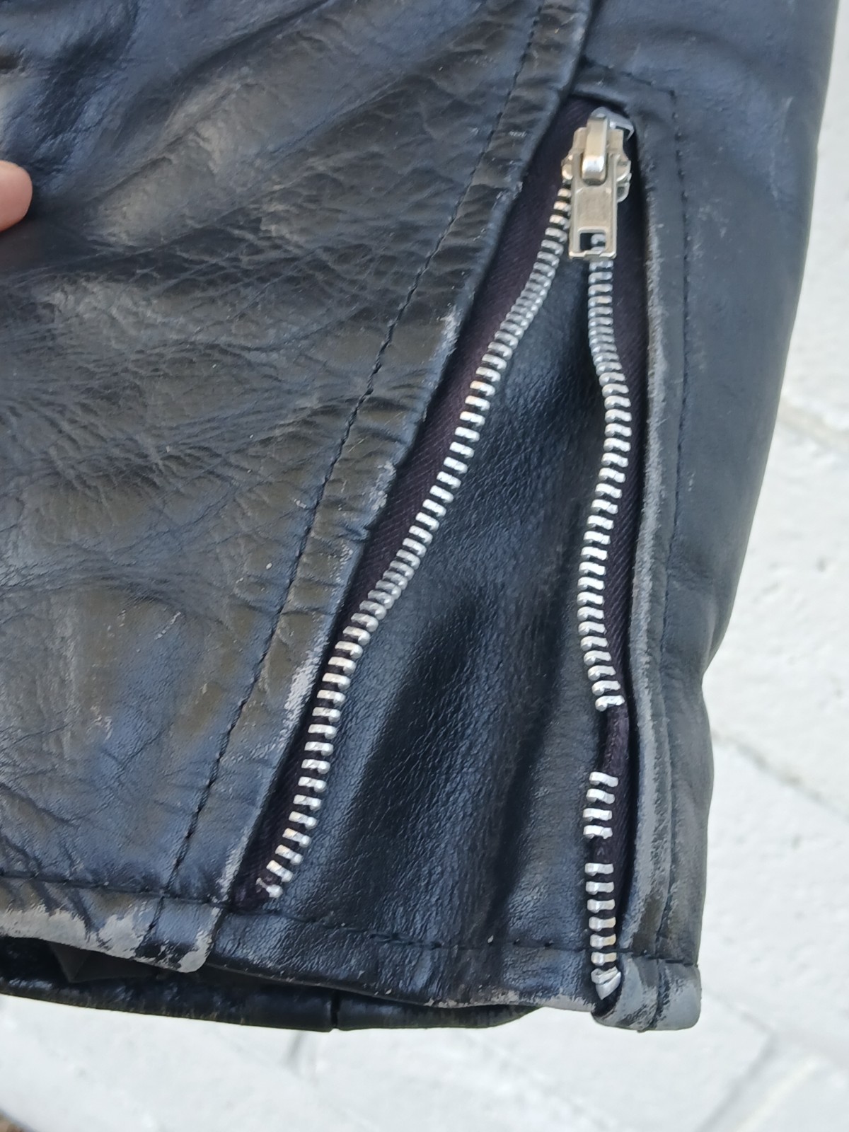 Vtg 1980s Black Leather Motorcycle Jacket* British Imports, Hollywood, Ca*Rare!