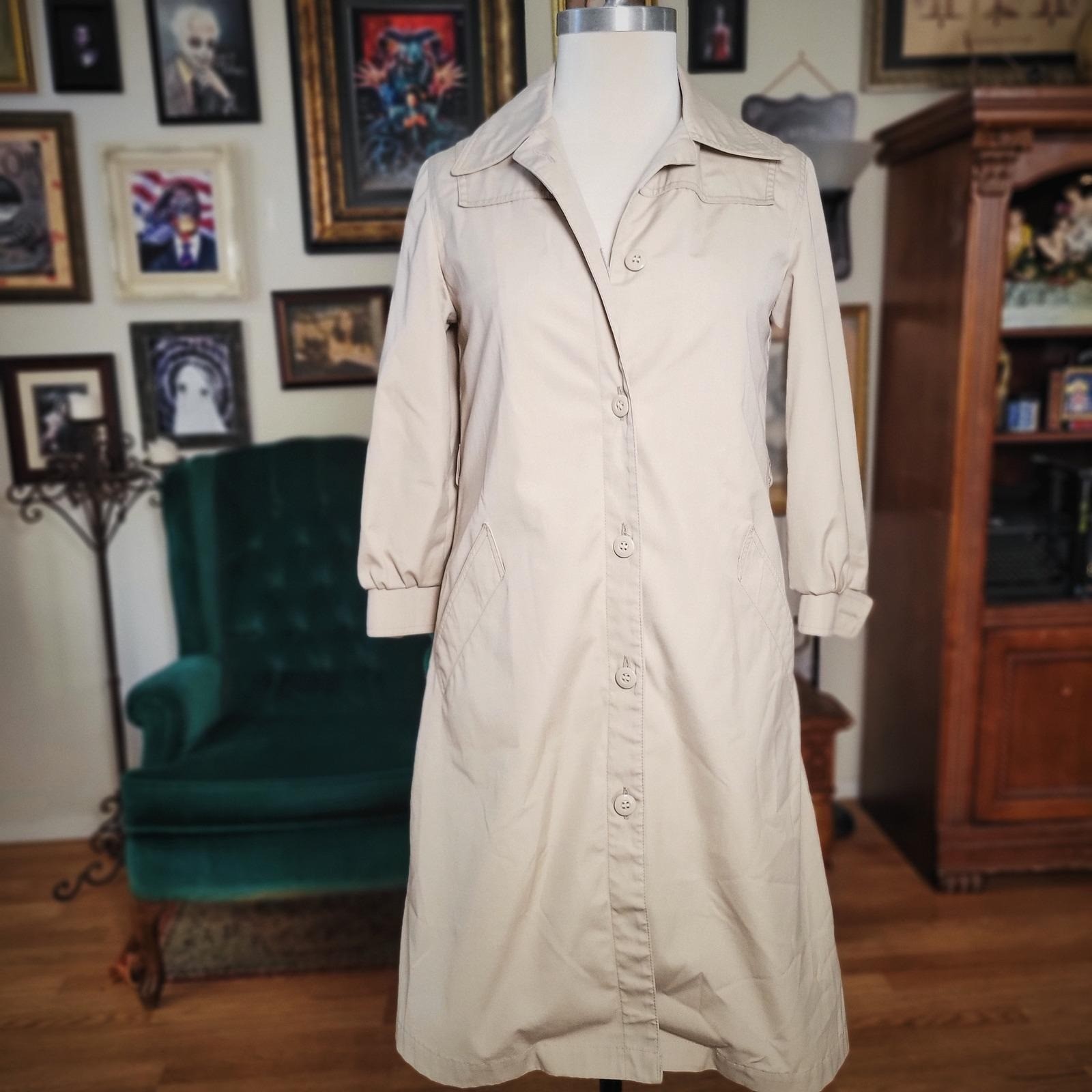London Fog Trench Coat Vintage 1970s Maincoats Weatherwear Petite Size Women’s