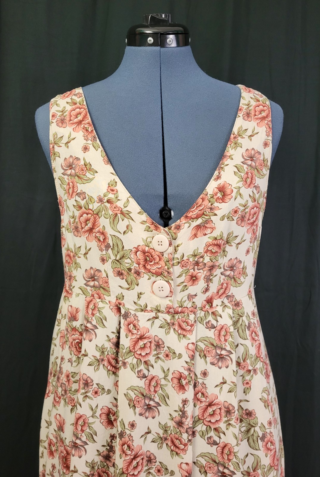 Vintage Ulterior Motives Lt Tan Jumper w Pink & Green Florals Size Medium